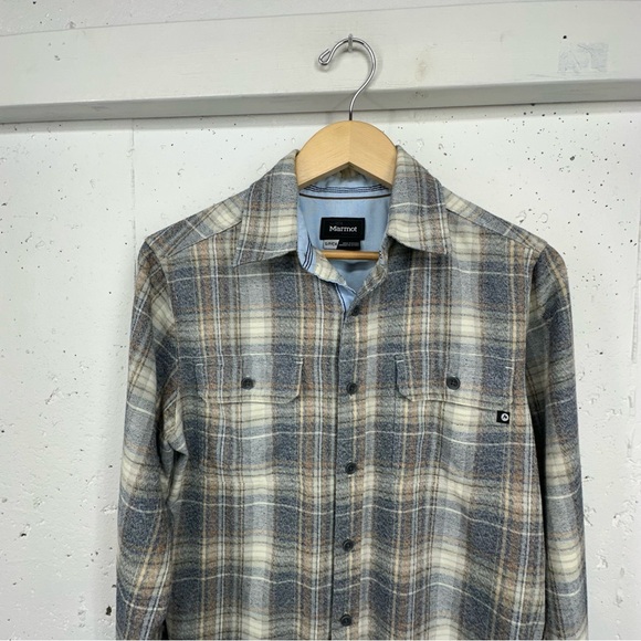 Lot of 3 Marmot Men’s Size Small & Medium Button Down Long & Short Sleeve Shirts - Picture 12 of 16